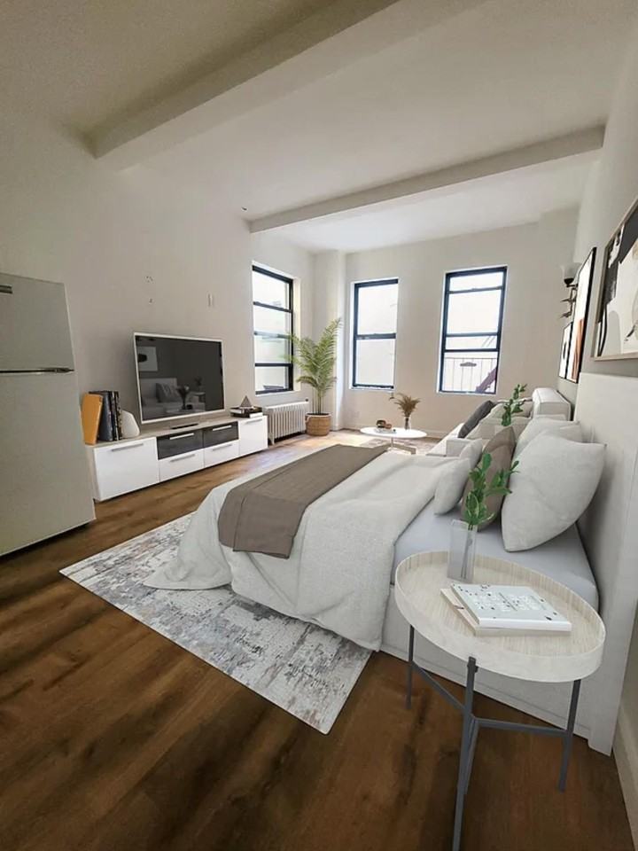 201 E 35th St #6G - Photo 2 of 4