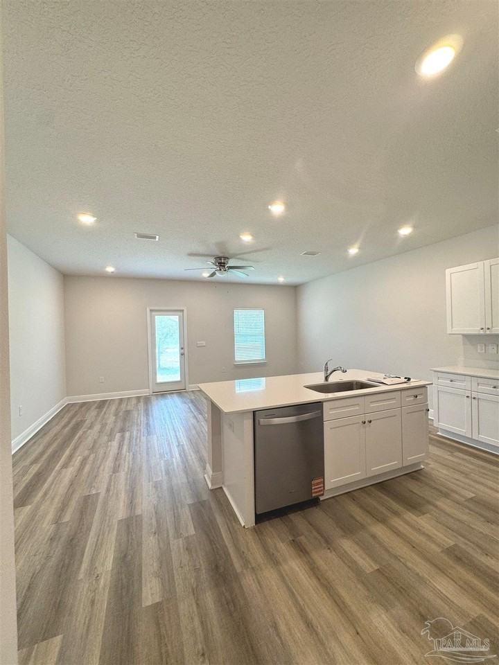 5673 Stellarjay St - Photo 3 of 18