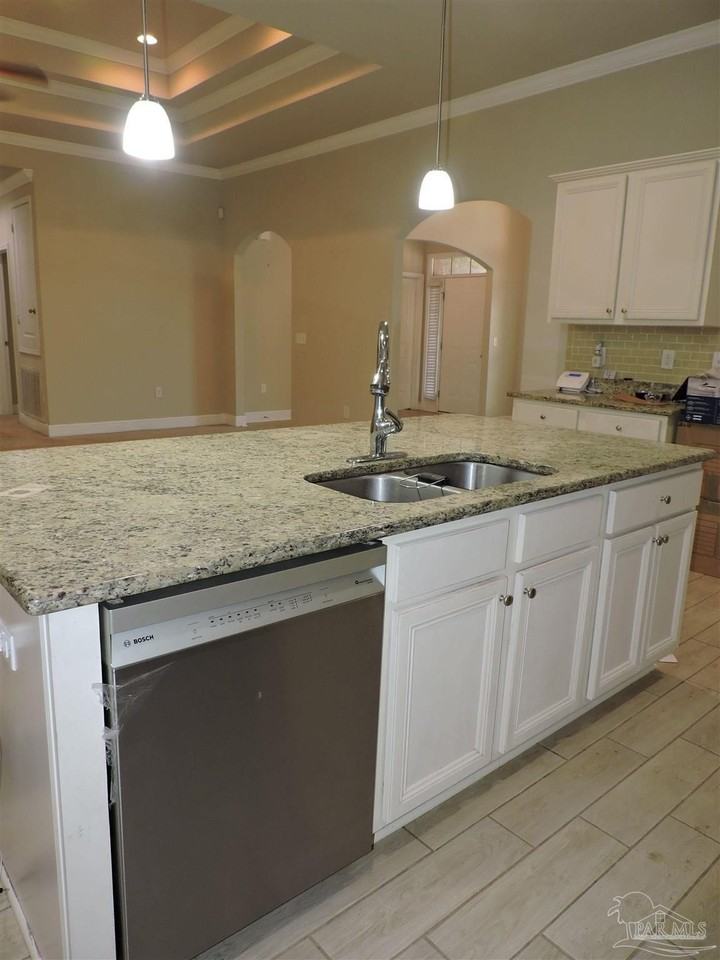 4221 Essex Terrace Cir - Photo 6 of 19