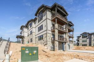 featured image of 1124 W Vos Cir #203