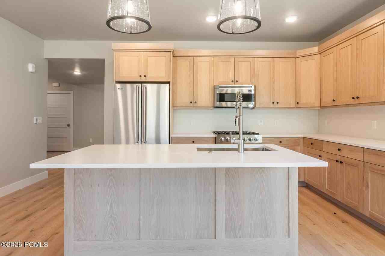 1124 W Vos Cir #203 - Photo 7 of 20
