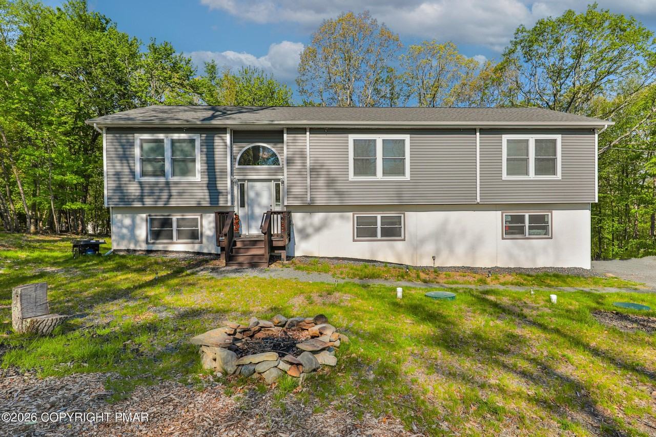 125 Larch Dr