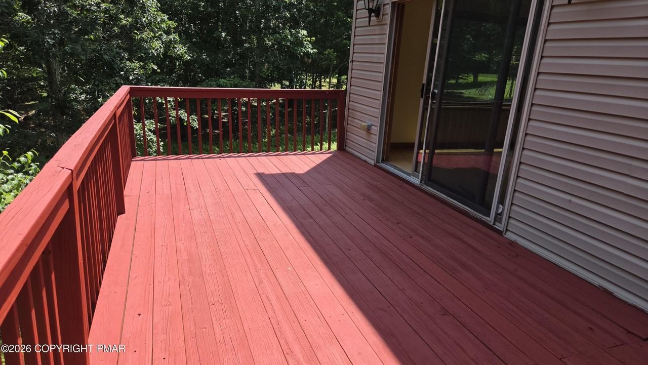 907 Thornberry Ct - Photo 5 of 27