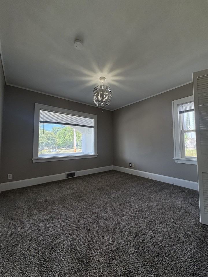 1609 Ethel Ave - Photo 6 of 25