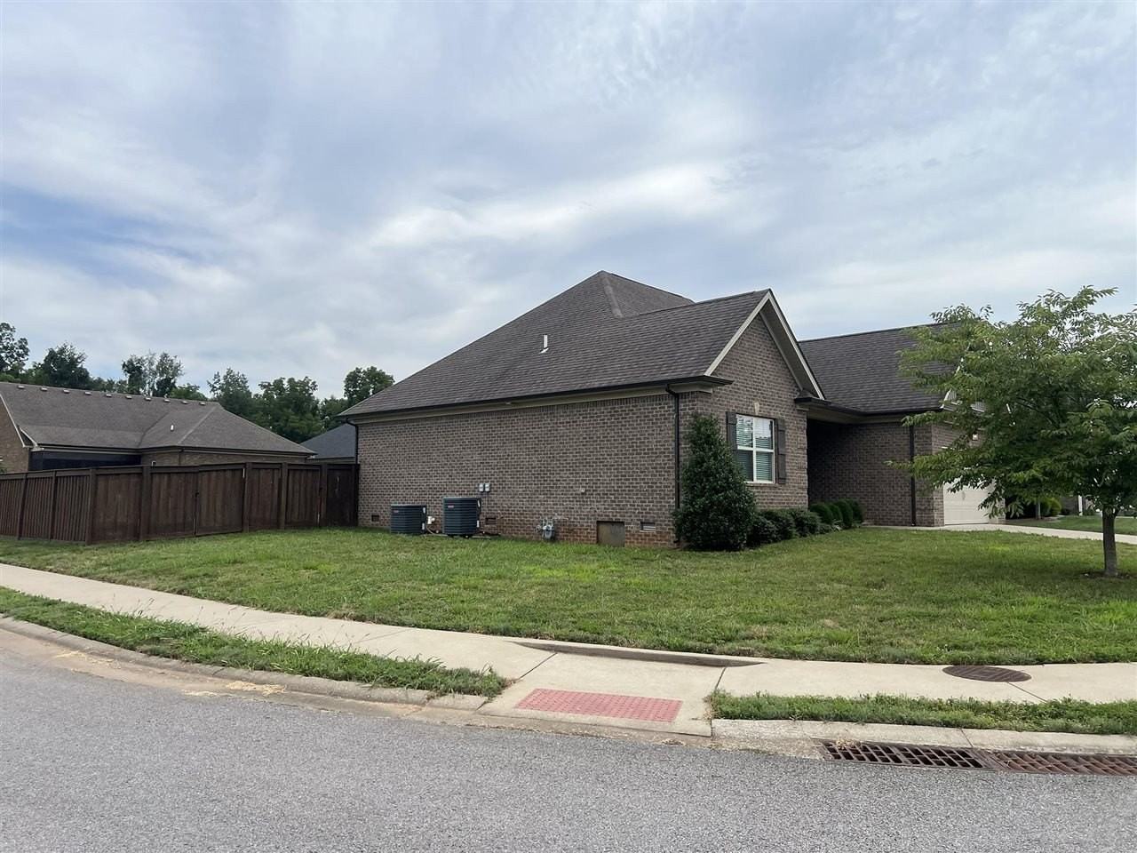 4179 Beechwood Ln - Photo 3 of 3