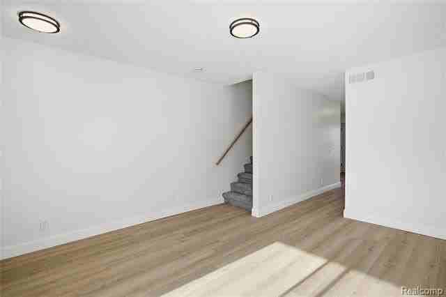 35942 Vinewood St - Photo 3 of 38