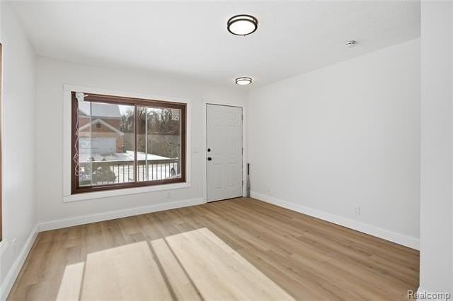 35942 Vinewood St - Photo 4 of 38