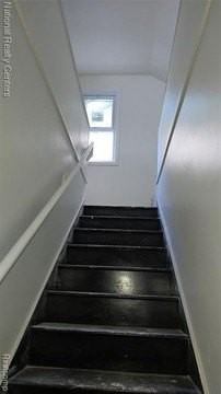 241 Eastlawn St - Photo 3 of 6