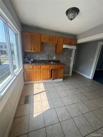 2176 Springle St - Photo 7 of 9