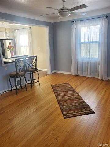 1875 Larkmoor Blvd - Photo 4 of 16