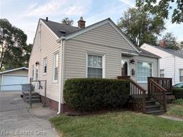 featured image of 524 Manatee Ave