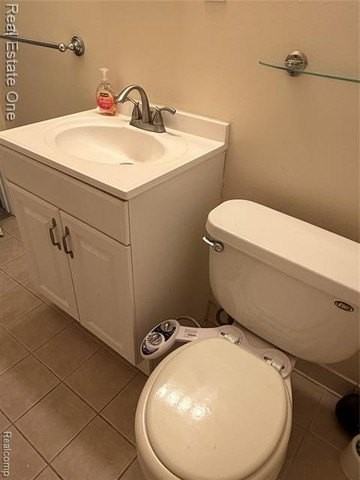 524 Manatee Ave - Photo 7 of 11