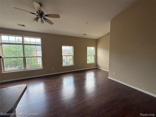14586 Vauxhall Dr - Photo 4 of 15