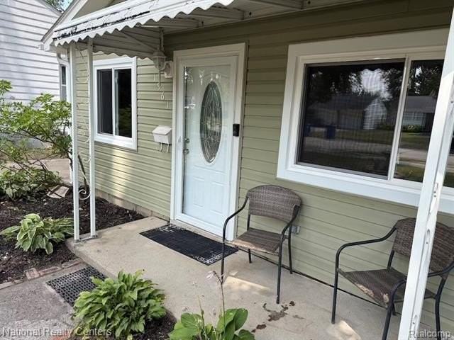 1961 Goulson Ave - Photo 2 of 23