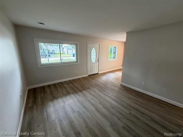 1961 Goulson Ave - Photo 4 of 23