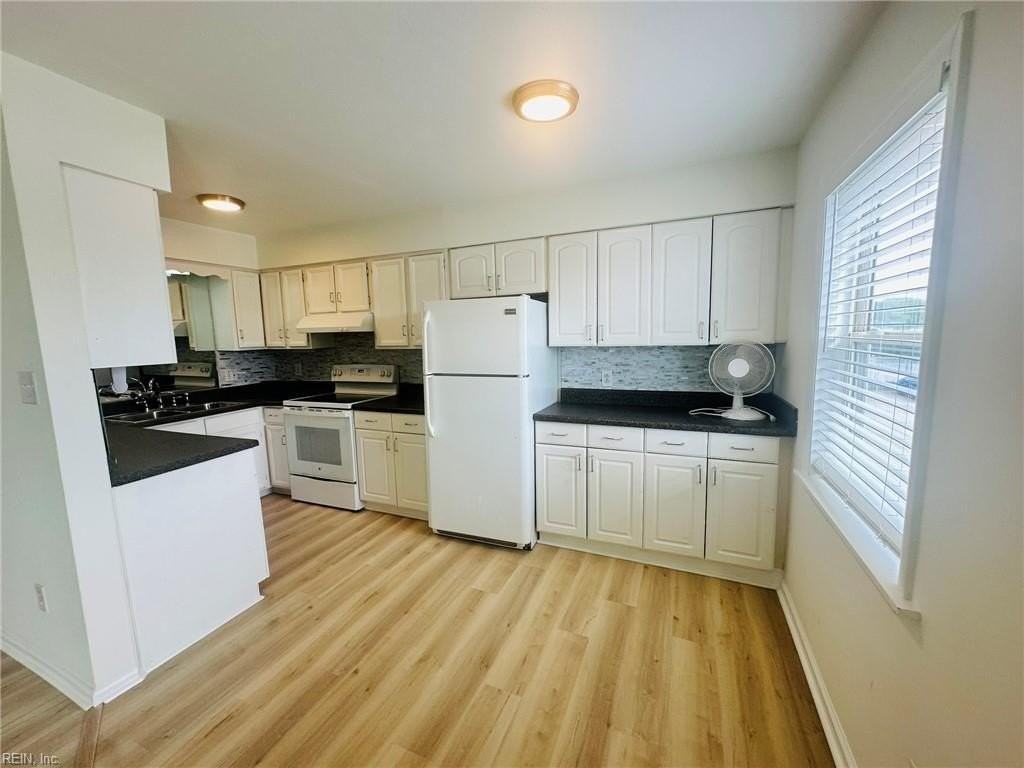 615 W Ocean View Ave #A - Photo 5 of 21