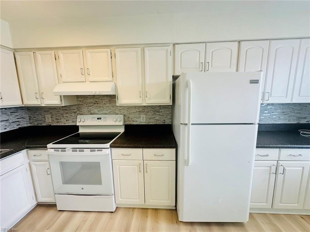 615 W Ocean View Ave #A - Photo 6 of 21