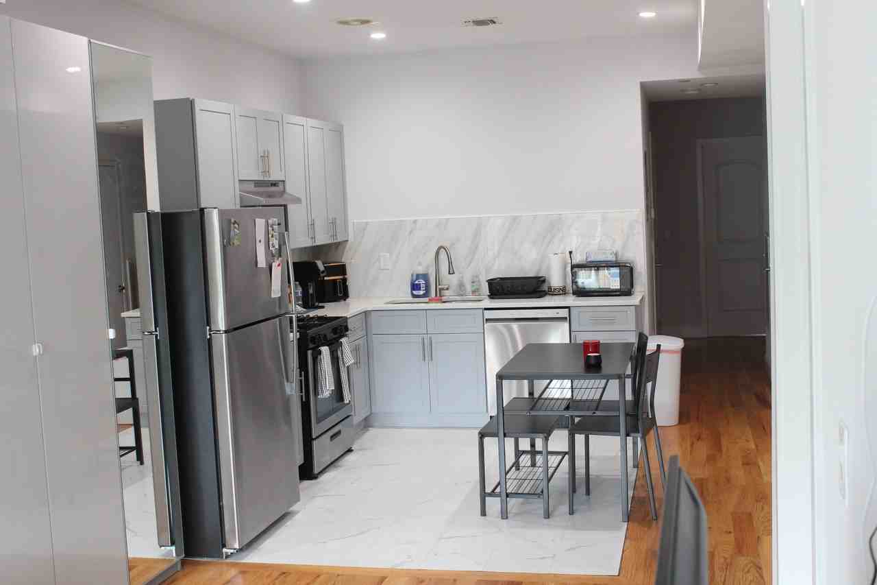 2708 Glenwood Rd #3 - Photo 2 of 9