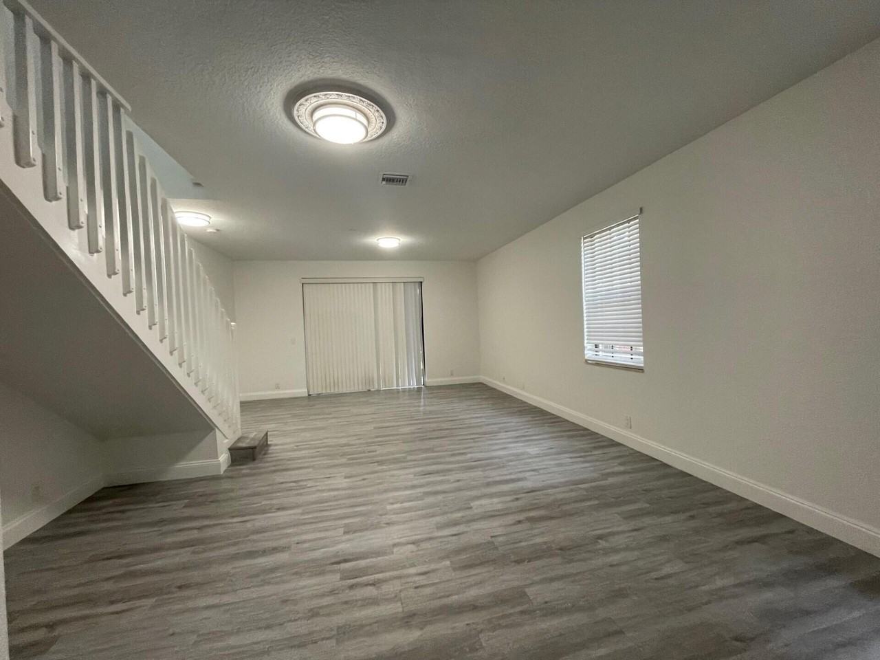 4329 Vineyard Cir #4329 - Photo 4 of 50