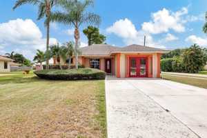 featured image of 5753 Se Mercedes Ave