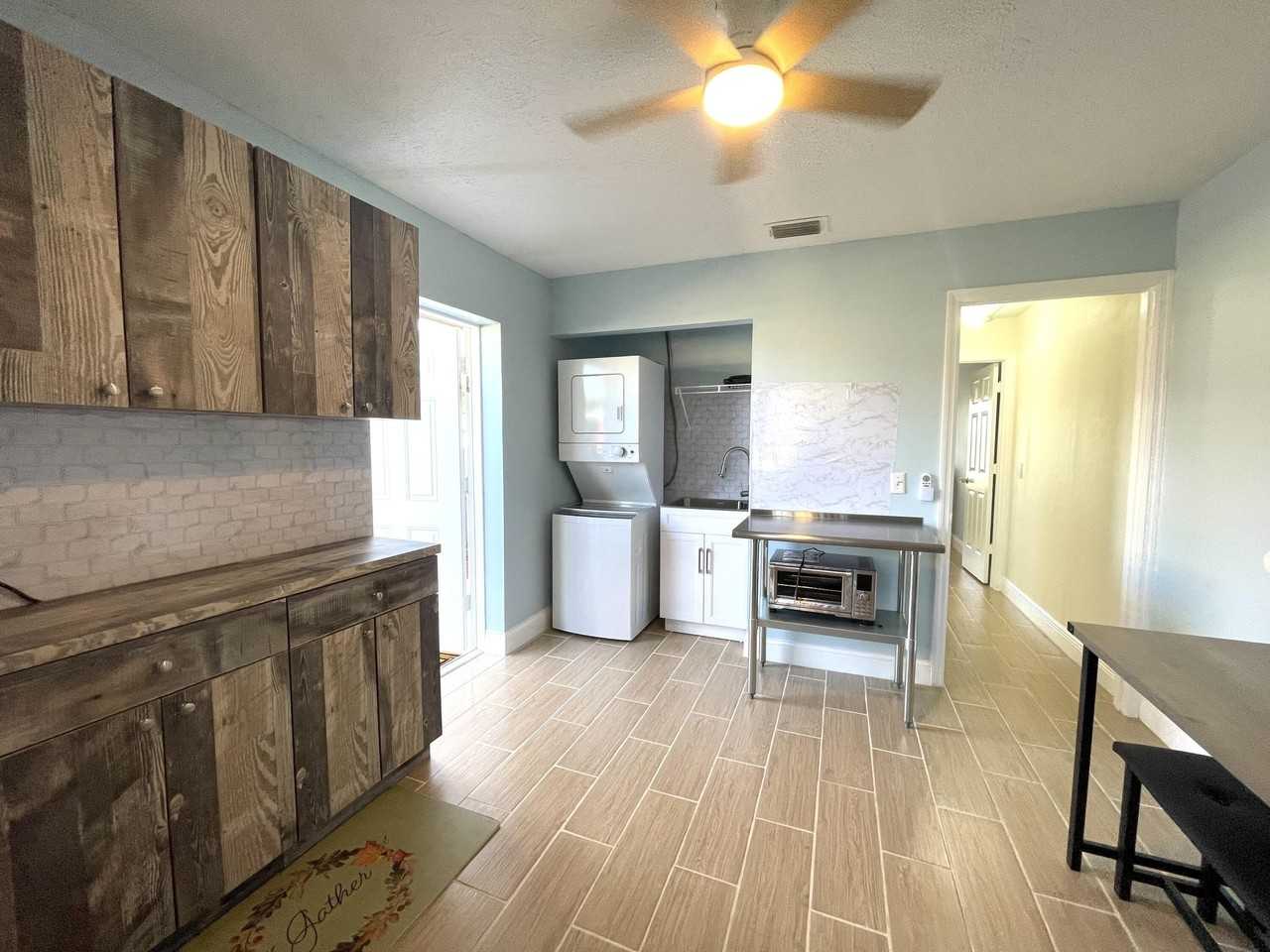 5753 Se Mercedes Ave - Photo 2 of 19