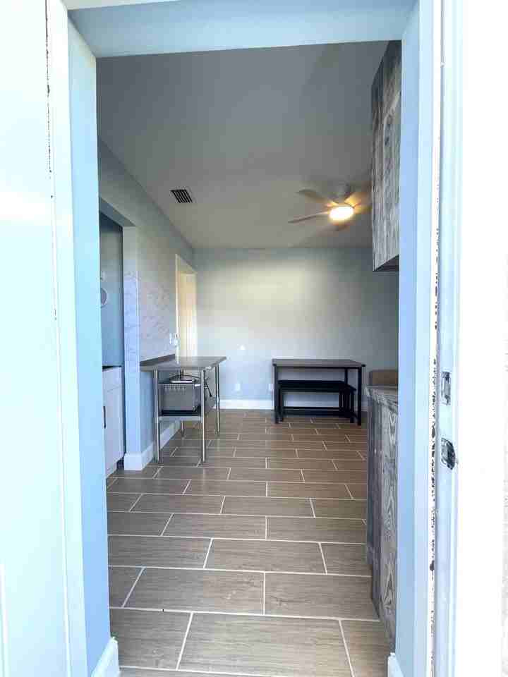 5753 Se Mercedes Ave - Photo 5 of 19