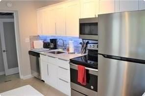 4411 E Tradewinds Ave #AB - Photo 3 of 21