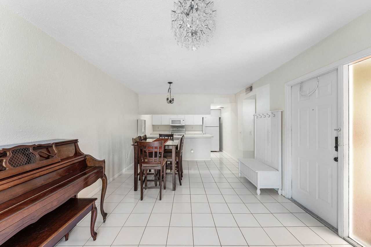 170 Waterside Dr #170 - Photo 3 of 25