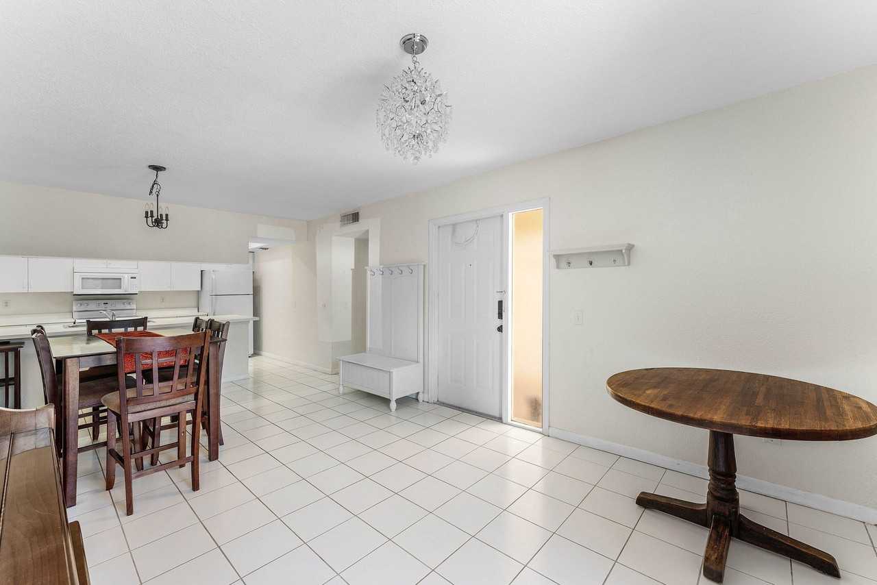 170 Waterside Dr #170 - Photo 4 of 25