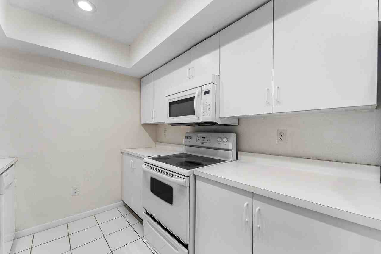 170 Waterside Dr #170 - Photo 6 of 25