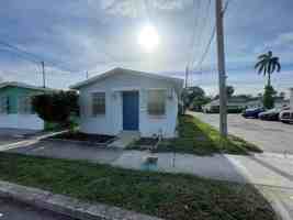 featured image of 420 Douglass Ave