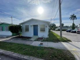 420 Douglass Ave - Photo 1 of 1