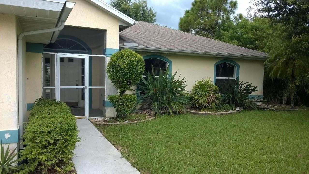 238 Sw Chandler Ter - Photo 3 of 10