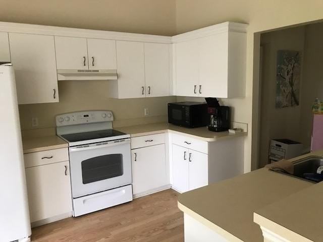 238 Sw Chandler Ter - Photo 4 of 17