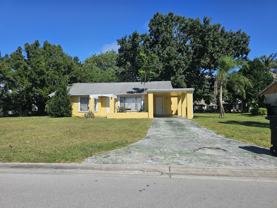1917 Se Burgundy Ln - Photo 1 of 1