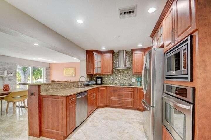 168 Se 31st Ave - Photo 2 of 37