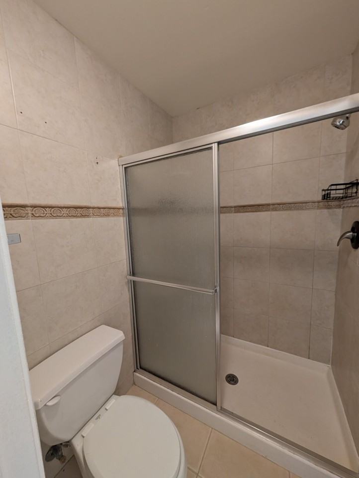 3830 Coral Tree Cir