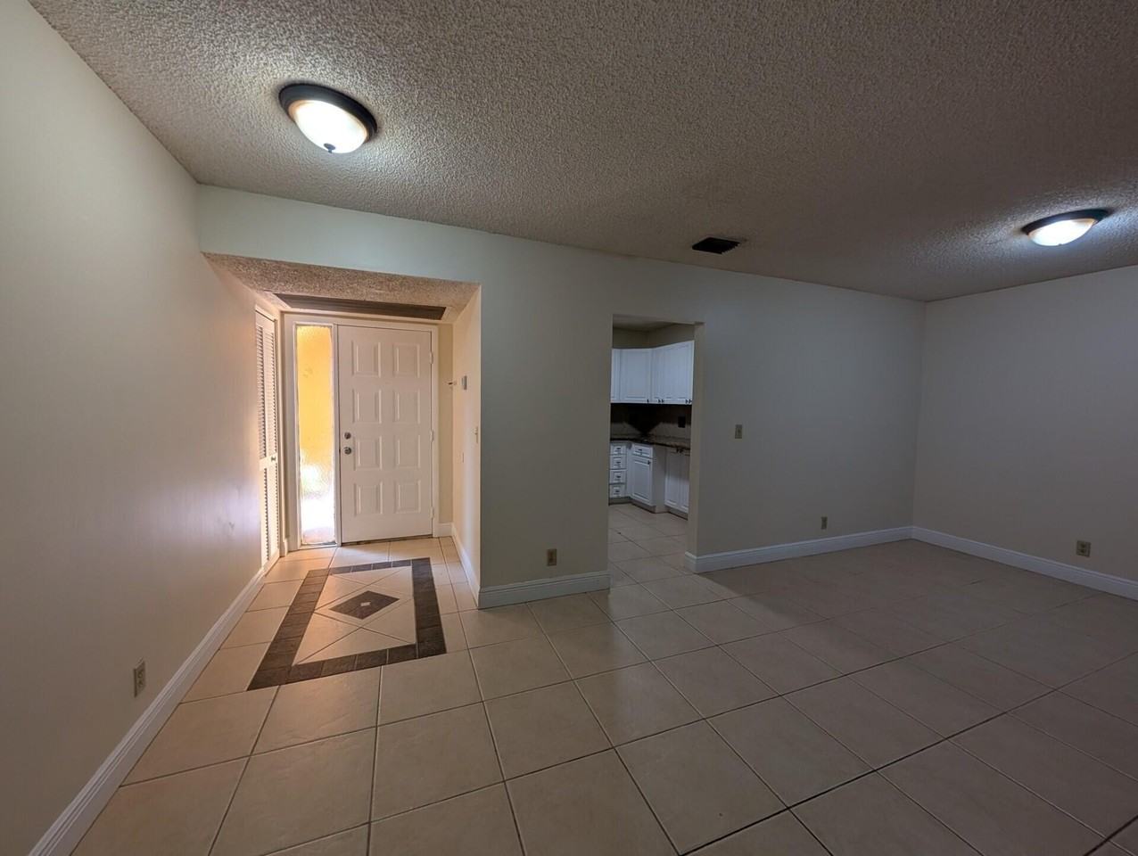 3830 Coral Tree Cir - Photo 7 of 25