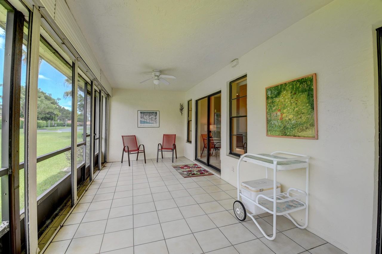 5895 Autumn Lake Ln #A - Photo 5 of 33