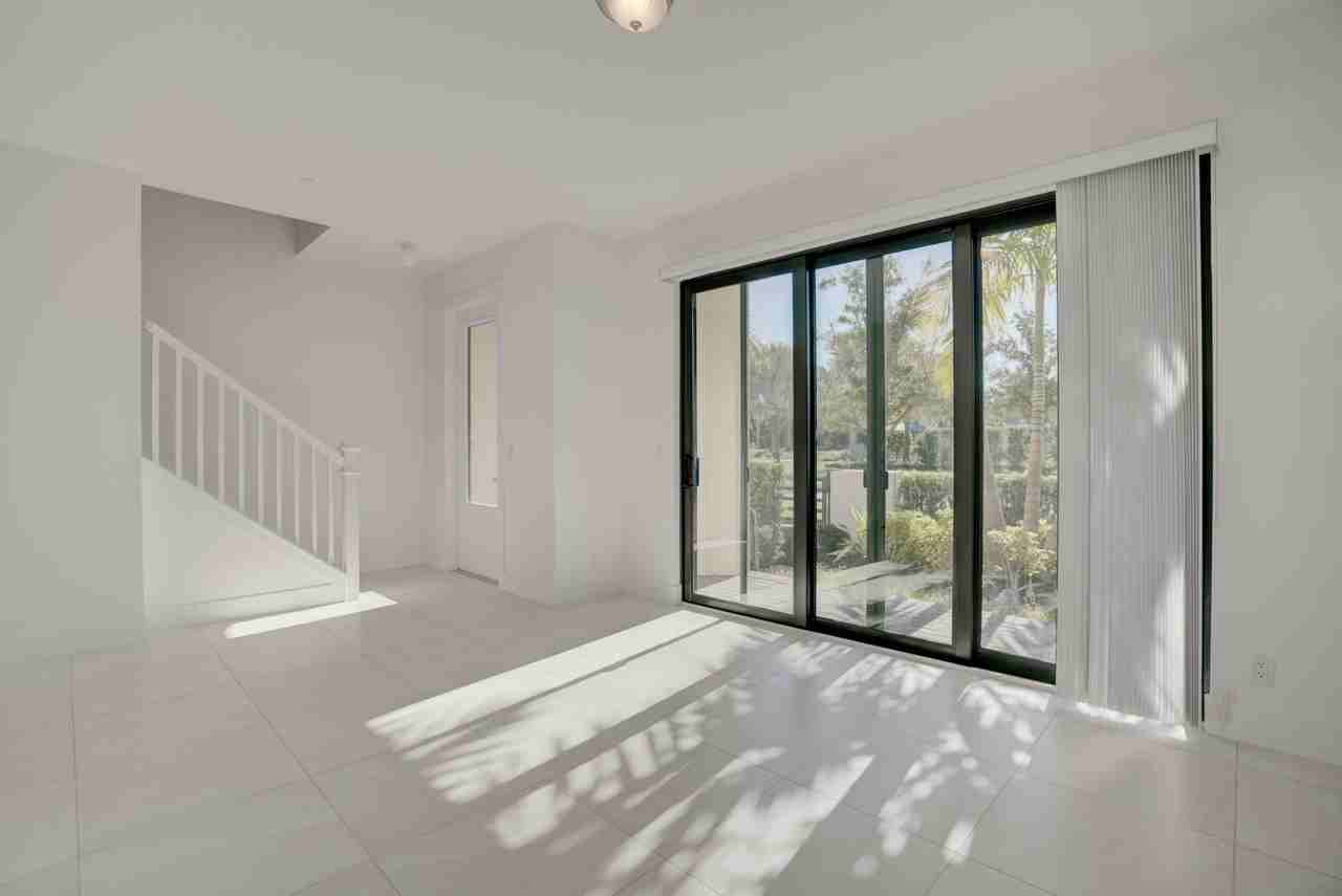 5113 Beckman Ter - Photo 7 of 40