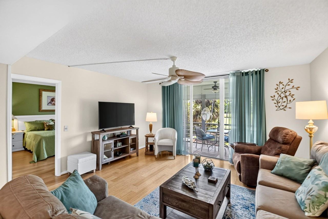 3425 Via Poinciana #201 - Photo 4 of 50