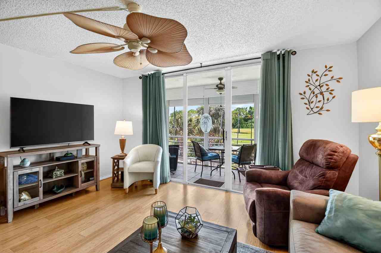 3425 Via Poinciana #201 - Photo 6 of 50