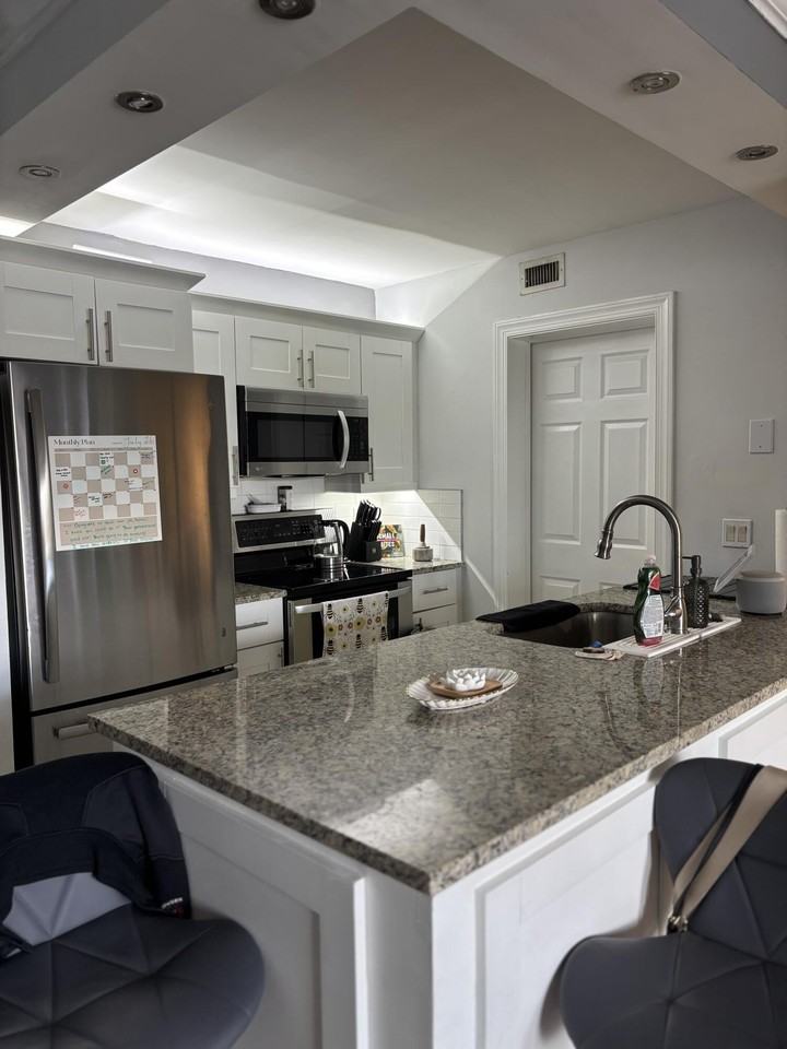 13771 Oneida Dr #G2 - Photo 5 of 10