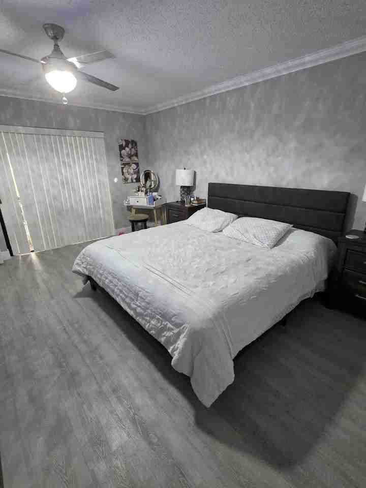 3703 Hertford Ct - Photo 4 of 12