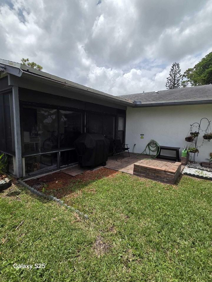 3703 Hertford Ct - Photo 6 of 12