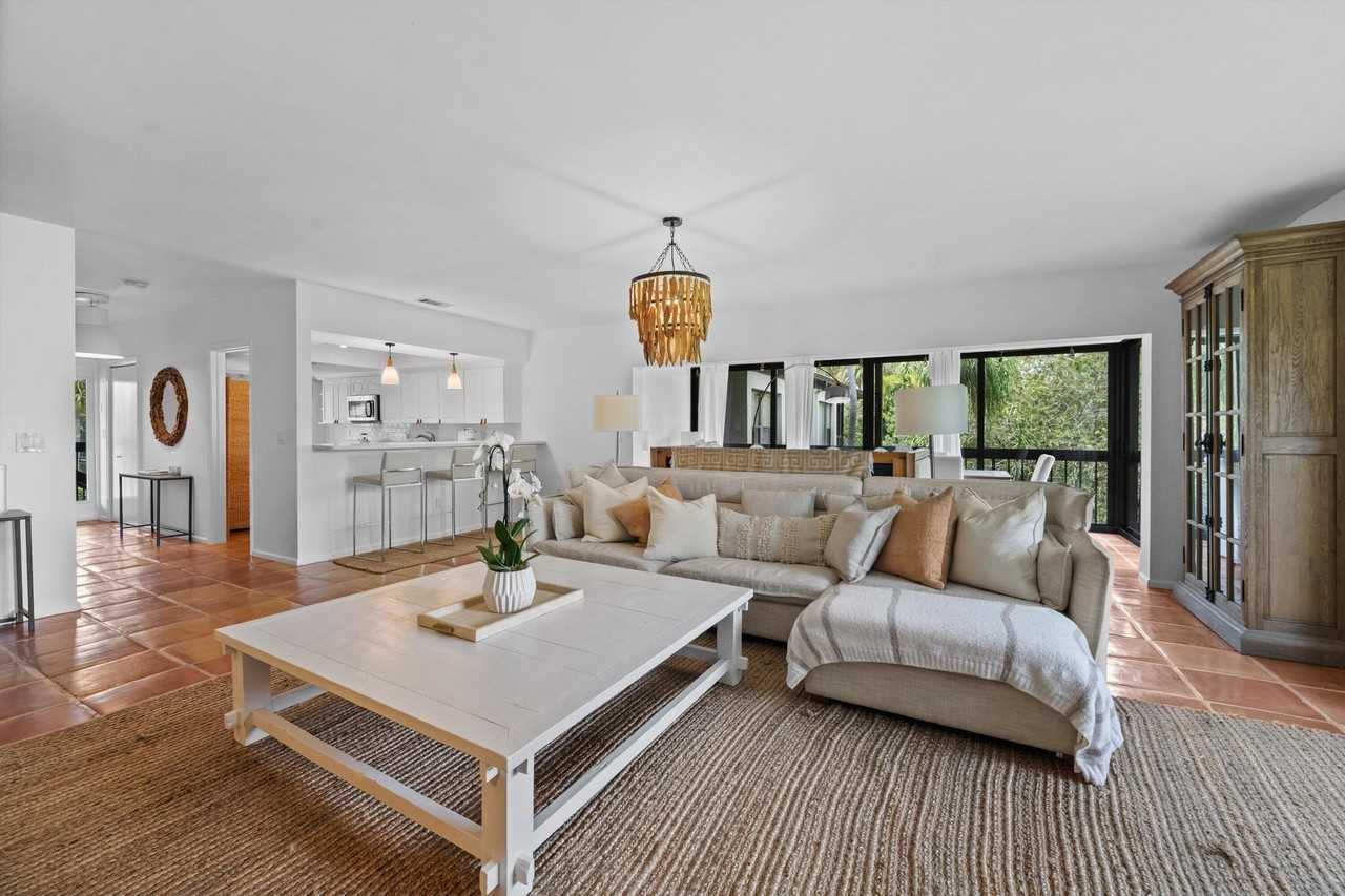 13329 Polo Club Rd #204 - Photo 5 of 20