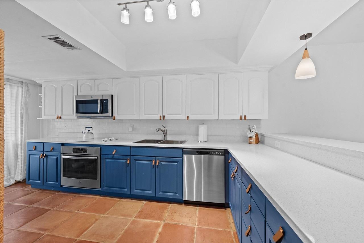 13329 Polo Club Rd #204 - Photo 7 of 20