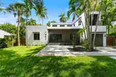 451 Ne 119th St - Photo 1 of 1