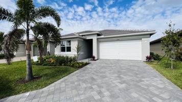 featured image of 11664 Sw River Crossing Pl