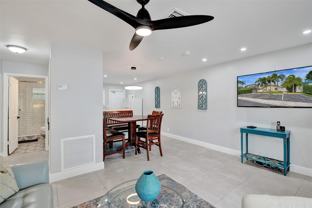 901 Se 14th Ct #1 - Photo 1 of 1